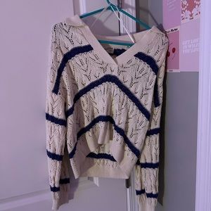 Universal Thread Sweater- size small
